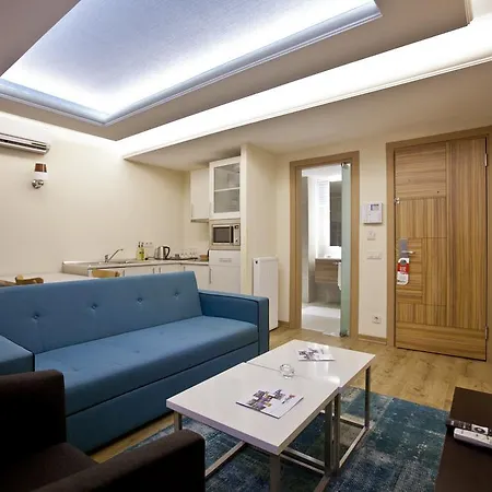 Collage Cihangir Apartahotel