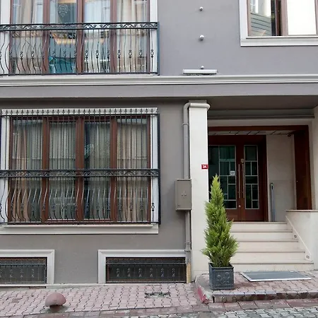 Collage Cihangir Апарт-отель 4*