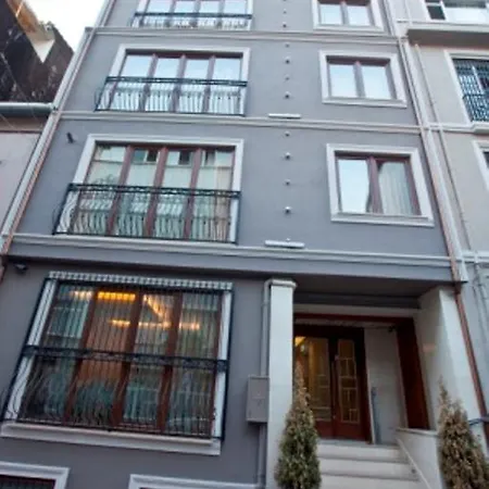 Apart Otel Collage Cihangir İstanbul