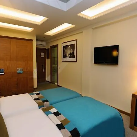 Collage Cihangir 4* Istanboel