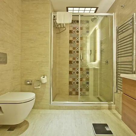 Aparthotel Collage Cihangir 4*